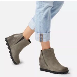 Sorrel Joan of Arc Wedge Ankle Boot Grey sz 6
